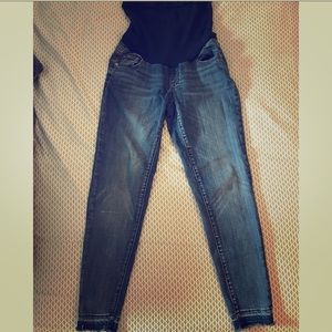 Full panel, skinny maternity jeans